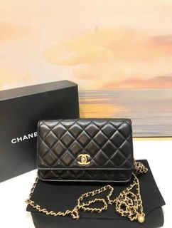 99新Chanel 22p 新款黑金核桃球 woc發財包