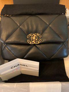 ♥️保值之選♥️Chanel 19 黑色small size 26cm長期斷貨之款❤️