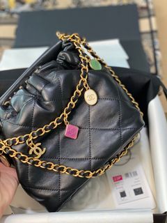 CHANEL 香奈兒 22Bag 23P系列  小牛皮 水桶包單肩斜跨袋  size 17*16*7cm