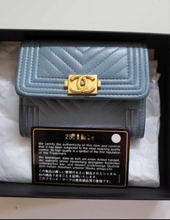 Chanel boy card holder